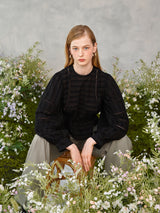 レースリンクルパフブラウス / Lace Wrinkle Puff Blouse (2colors)