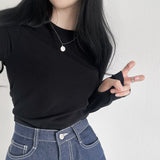 エクステンデッドスリーブラウンドネックTシャツ