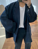 シンプルUネックTシャツ
