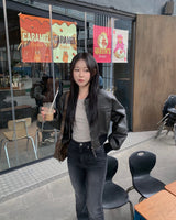 Tale boots cut denim pants