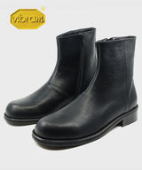 カウハイドグラベルチェルシーブーツ ブラック [VIBRAM]