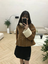 カーマインスエードマスタング