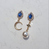 ブルークリスタルアンドザムーンイヤリング / Blue Crystal and the Moon Earring