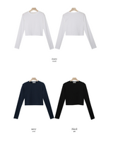 ベーシッククロップロングスリーブTシャツ