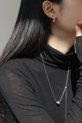 Curve Earrings (ONYX)