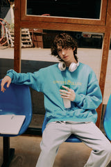 ベーシックラインロゴスウェットシャツ・ブルー［ユニセックス］/ Basic Line Logo Unisex Blue Sweat Shirt