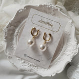 Horse Shoe and Pearl Piercing (Medium) - Gold Color