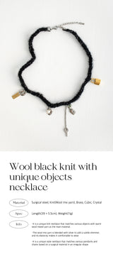 ウールニットユニークオブジェクトネックレス/Wool black knit with unique objects necklace