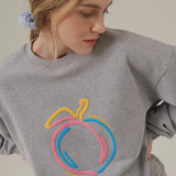 ピーチエンボスドプリントスウェットシャツ / PEACH EMBOSSED PRINT SWEATSHIRT_MELANGE GRAY