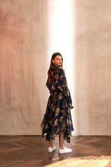 "PRE-ORDER 4/16~" VINTAGE FLOWER UNBALANCE FLARE SKIRT (Navy) (6546128273526)