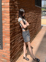 リフェットシャーリングリボンレースボタンキャップスリーブクロップド半袖Tシャツ / Rifet Shirring Ribbon Lace Button Cap Sleeve Cropped Short-Sleeved T-Shirt