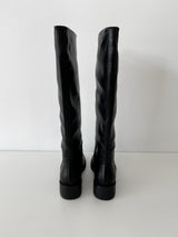 Simple round long boots