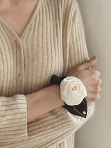 Classic Monotone Rose Hair Scrunchie　シュシュ