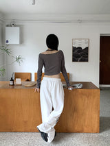 ケイタオールインワンホルターアイレットクロップド長袖Tシャツ / Keita all-in-one halter eyelet cropped long-sleeved T-shirt