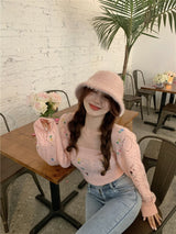 strawberry knit (6676060700790)