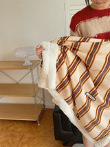 Retro stripe microfiber lamb fleece blanket - 150x200cm - Brown