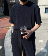 UNプリーツ半袖Tシャツ / UN Pleats Short-Sleeved T-Shirt (4 colors)