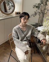 V-Neck Extended Sleeve Knit Top (6595753902198)