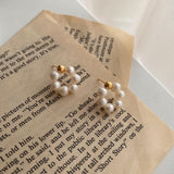 フレッシュウォーターパールフラワーボールゲストシルバーニードルピアス / ori Freshwater Pearl Flower Ball Guest Silver needle Earrings