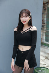 リングオフショルダークロップTシャツ / (5866) X Ring Off Shoulder Crop Tee