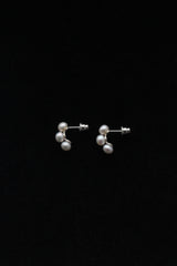 Curve Pearl Earrings