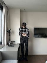 ブレークチェッカードオーバーサイズフィットラウンドニットウェア / Blake Checkered Oversized Fit Round Knitwear (3 colors)