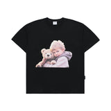 ベイビーフェイスベアドールハグ半袖Tシャツ BLACK