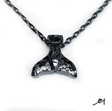 necklace 'whale tail'  {MADE}