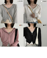 キュータツーウェイクロップドニットウェアフードジップアップ / CUTA Two-Way Cropped Knitwear Hooded Zip-Up