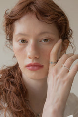 ブルーオパールペンダントサージカルチェーンリング/Blue opal pendant surgical chain ring