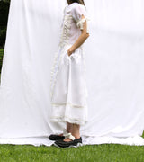 Apron-pyeseul Skirt (White)
