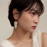 pearl grape earring - white