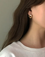 ラウンドツイストピアス [Gold]