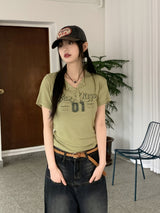 ビゼンY2Kレタリングスナップボタンリブクロップド半袖Tシャツ / Vizen Y2K Lettering Snap Button Ribbed Cropped Short-Sleeved T-Shirt