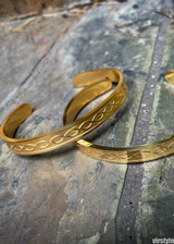 サージカルスチールバングルブレスレット / Surgical Steel Bangle Bracelet 3 COLOR