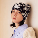 VA Spread Square Jacquard Beanie / White