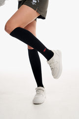 チェリーロゴニーソックス／CHERRY LOGO KNEE SOCKS [BLACK]