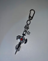 ピアスクロススネークキーチェーン / Pierced cross snake keychain