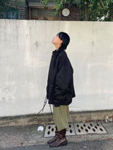 Eye-catching bomber jacket 