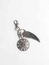 ORIENTAL FEATHER KEYRING