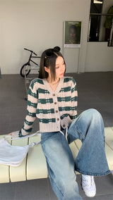 グリーンストライプカーディガン
