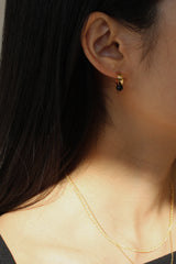 Curve Earrings (ONYX)