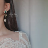 Emerald Royal Ribbon Piercing (TWICE Dahyun Piercing)