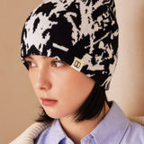 VA Spread Square Jacquard Beanie / White