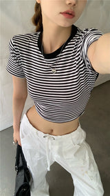 ストライプバックレスショートスリーブトップ