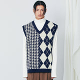 チェックニットベスト / Argyle & hound check knit vest navy