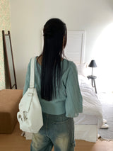 ハイニーリブドVネックセミクロップロングスリーブニット