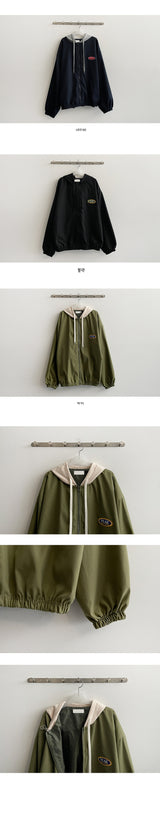 Peak Patch Coloring Hooded Jumper