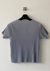 プリーツTシャツ