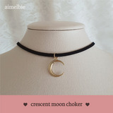  Crescent Moon Choker - Gold Color (Penthouse3 Hanjihyun, LOONA Yves Choker)